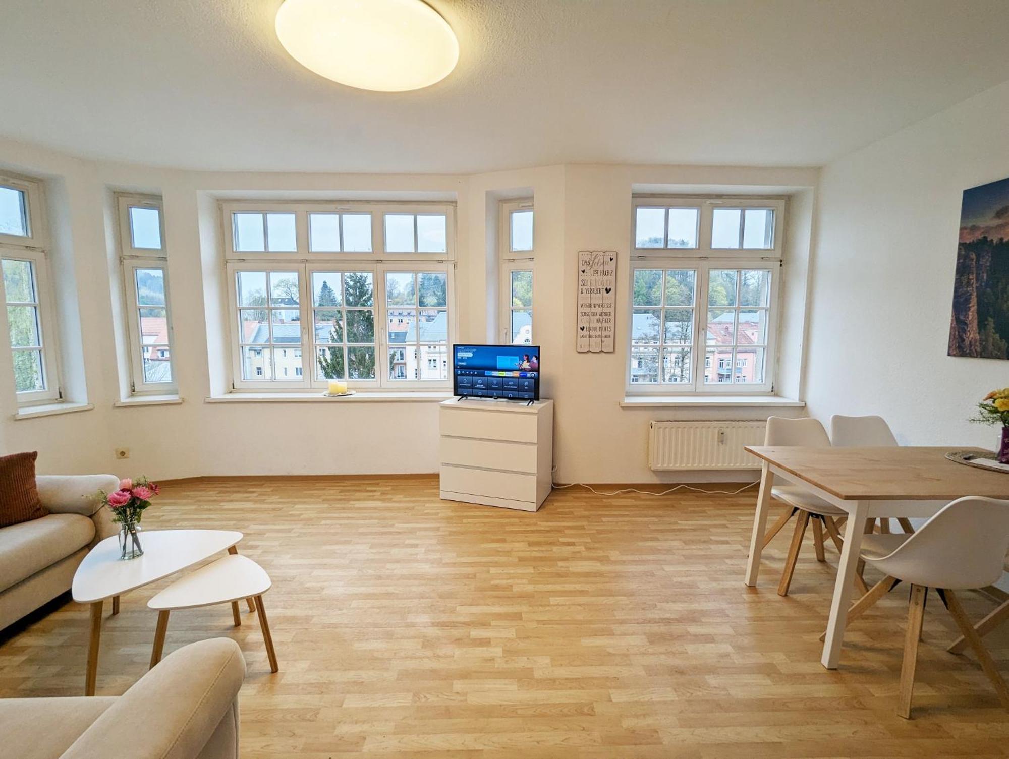 Hw3 - Urlaubsmagie - Helle, Grosse Wohnung Mit Pool Sebnitz Ngoại thất bức ảnh