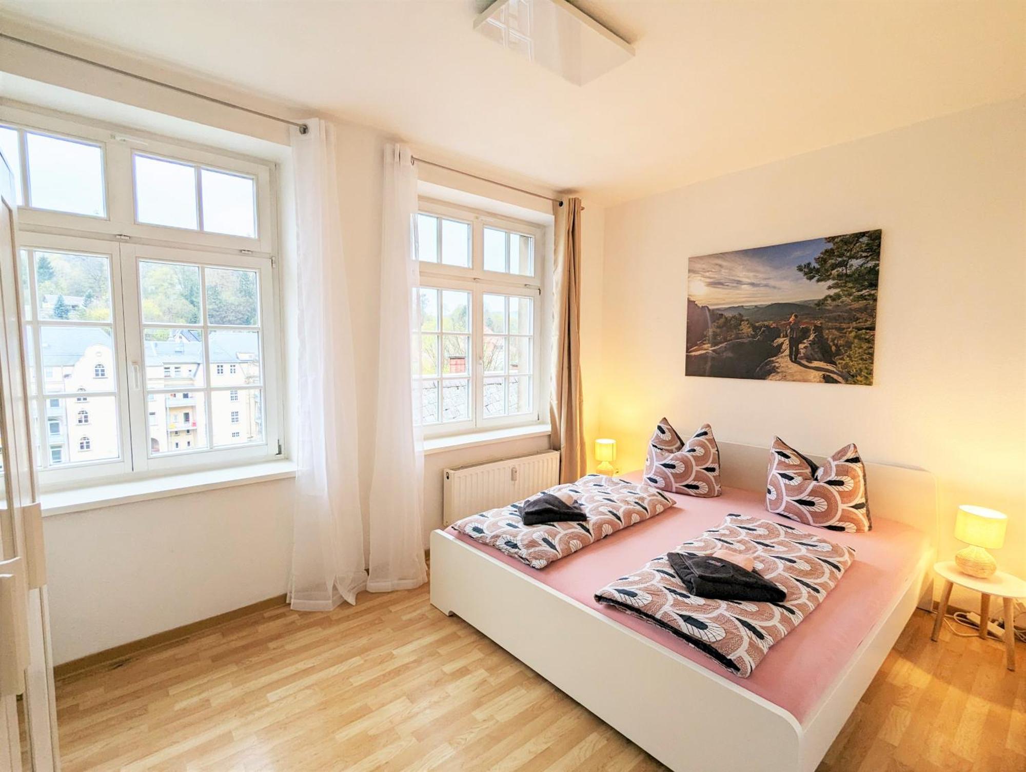 Hw3 - Urlaubsmagie - Helle, Grosse Wohnung Mit Pool Sebnitz Ngoại thất bức ảnh
